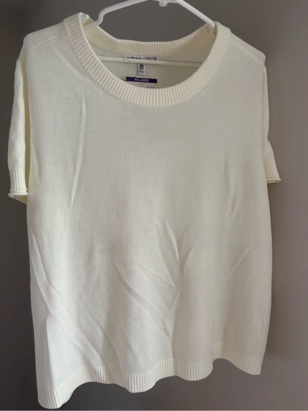 Womens lightweight sweater top